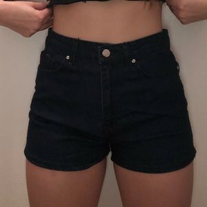 Women’s dark denim jean shorts